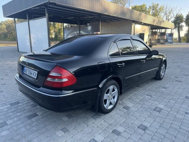 Черный Мерседес 200, объемом двигателя 2 л и пробегом 330 тыс. км за 7300 $, фото 5 на Automoto.ua