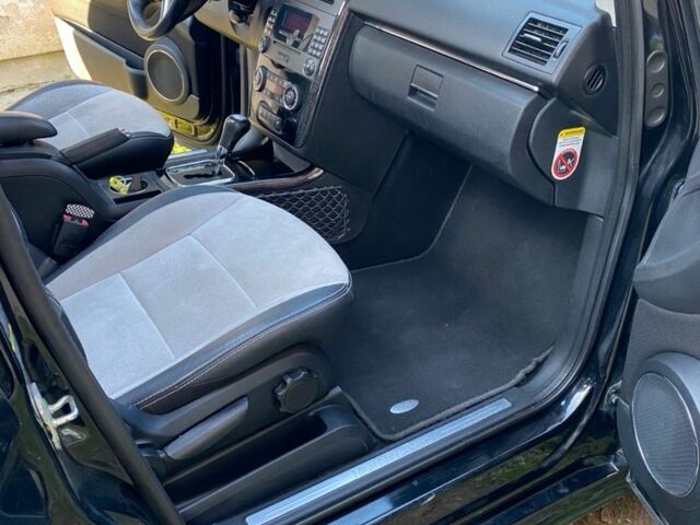 Черный Мерседес 200, объемом двигателя 2 л и пробегом 260 тыс. км за 6700 $, фото 11 на Automoto.ua