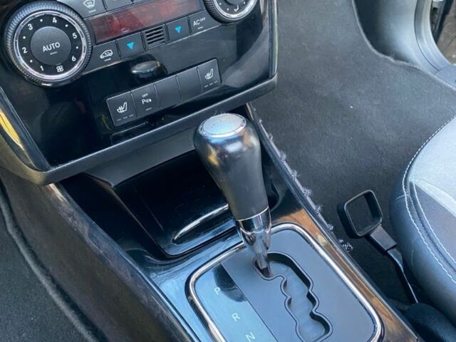 Черный Мерседес 200, объемом двигателя 2 л и пробегом 260 тыс. км за 6700 $, фото 9 на Automoto.ua