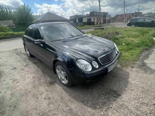 Чорний Мерседес 200, об'ємом двигуна 1.8 л та пробігом 200 тис. км за 8200 $, фото 3 на Automoto.ua