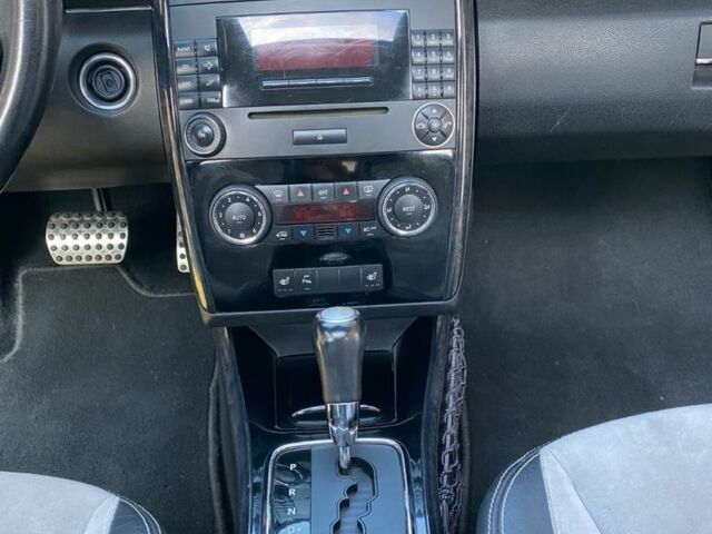 Черный Мерседес 200, объемом двигателя 2 л и пробегом 260 тыс. км за 6700 $, фото 13 на Automoto.ua