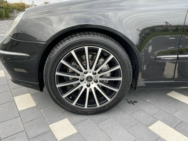 Черный Мерседес 200, объемом двигателя 1.8 л и пробегом 299 тыс. км за 7700 $, фото 15 на Automoto.ua