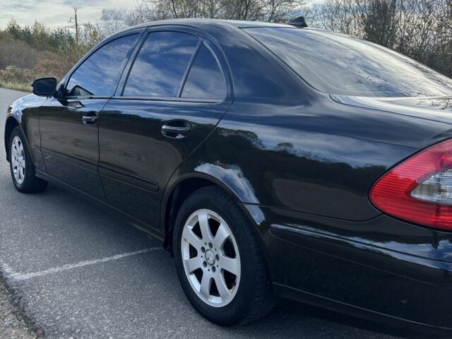 Чорний Мерседес 200, об'ємом двигуна 2.1 л та пробігом 316 тис. км за 6000 $, фото 8 на Automoto.ua