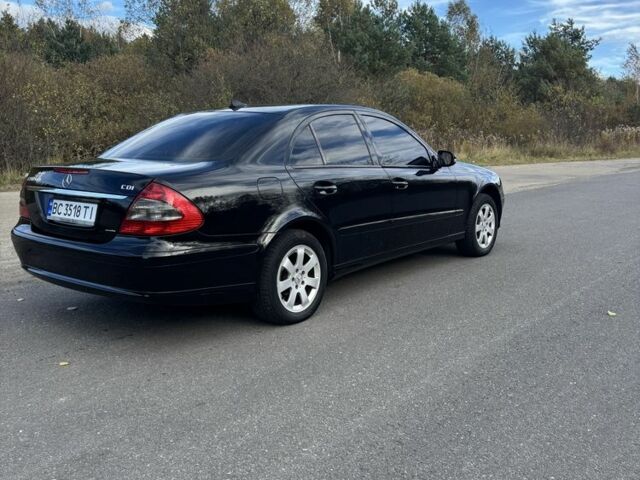 Чорний Мерседес 200, об'ємом двигуна 2.1 л та пробігом 316 тис. км за 6000 $, фото 1 на Automoto.ua