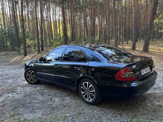 Чорний Мерседес 200, об'ємом двигуна 2.1 л та пробігом 340 тис. км за 10150 $, фото 9 на Automoto.ua