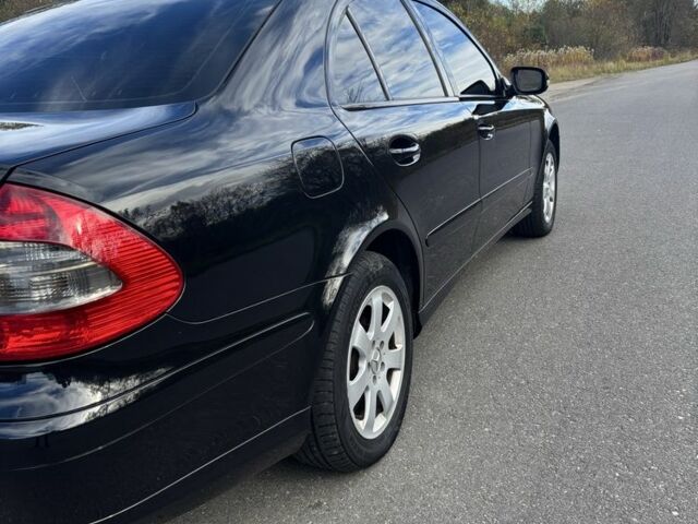 Чорний Мерседес 200, об'ємом двигуна 2.1 л та пробігом 316 тис. км за 6000 $, фото 12 на Automoto.ua