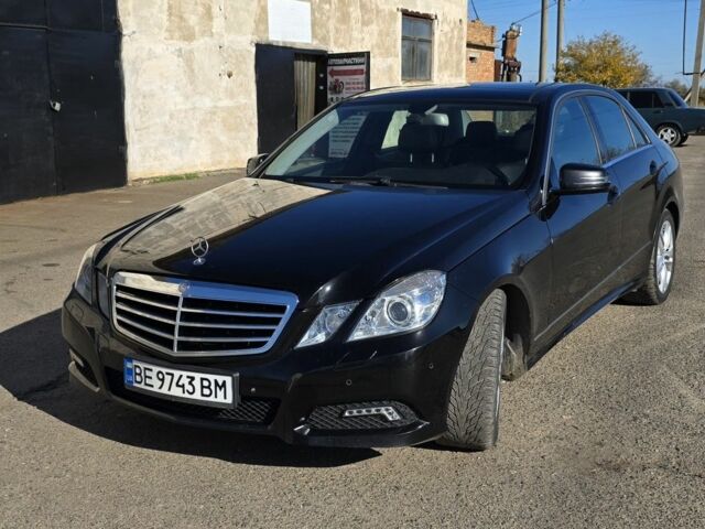 Чорний Мерседес 200, об'ємом двигуна 2.1 л та пробігом 309 тис. км за 9900 $, фото 5 на Automoto.ua