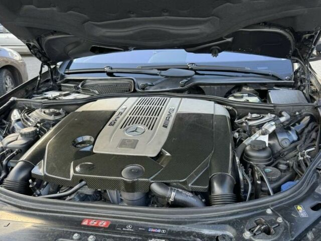 Черный Мерседес 200, объемом двигателя 5.5 л и пробегом 190 тыс. км за 23000 $, фото 4 на Automoto.ua