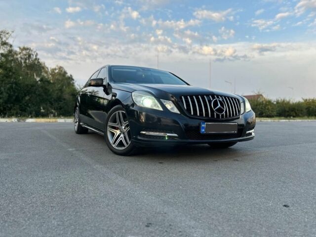 Черный Мерседес 200, объемом двигателя 1.8 л и пробегом 230 тыс. км за 13700 $, фото 3 на Automoto.ua