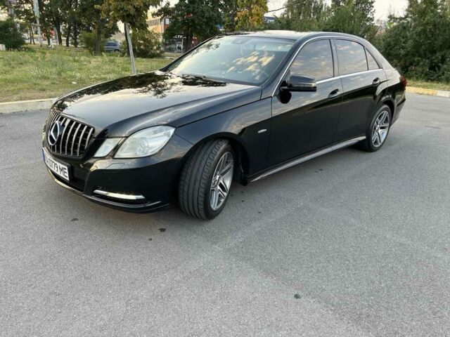 Черный Мерседес 200, объемом двигателя 1.8 л и пробегом 230 тыс. км за 13700 $, фото 12 на Automoto.ua