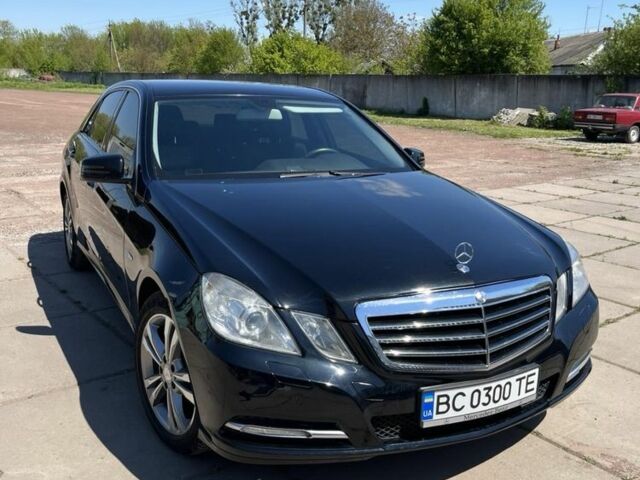 Черный Мерседес 200, объемом двигателя 1.8 л и пробегом 311 тыс. км за 10800 $, фото 1 на Automoto.ua