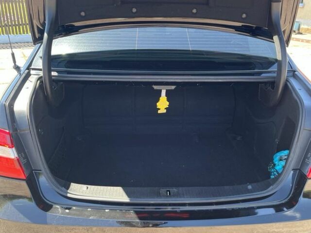 Черный Мерседес 200, объемом двигателя 1.8 л и пробегом 311 тыс. км за 10800 $, фото 4 на Automoto.ua