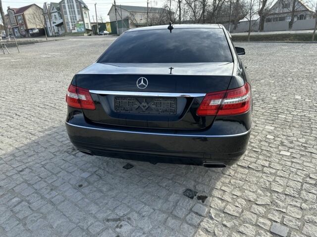 Черный Мерседес 200, объемом двигателя 2.2 л и пробегом 267 тыс. км за 14005 $, фото 2 на Automoto.ua