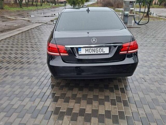 Чорний Мерседес 200, об'ємом двигуна 2.2 л та пробігом 247 тис. км за 16000 $, фото 6 на Automoto.ua