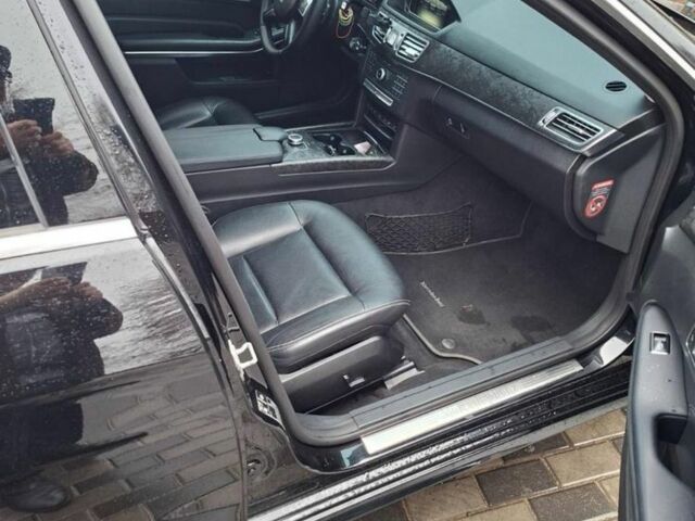 Чорний Мерседес 200, об'ємом двигуна 2.2 л та пробігом 247 тис. км за 16000 $, фото 19 на Automoto.ua