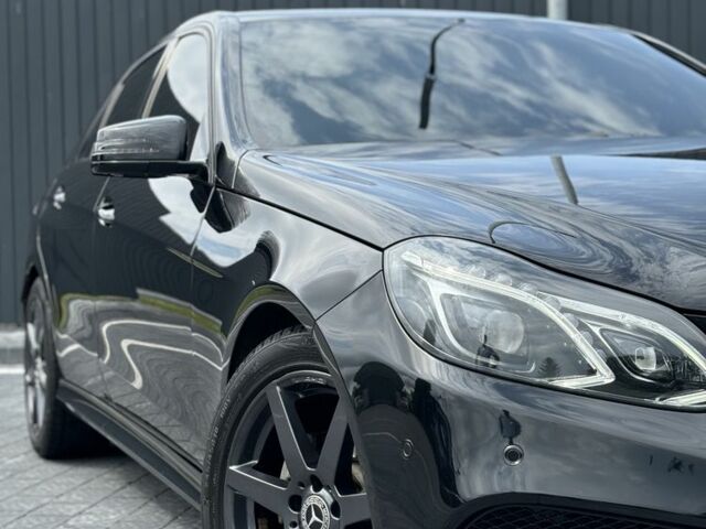 Черный Мерседес 200, объемом двигателя 2.2 л и пробегом 205 тыс. км за 14700 $, фото 2 на Automoto.ua