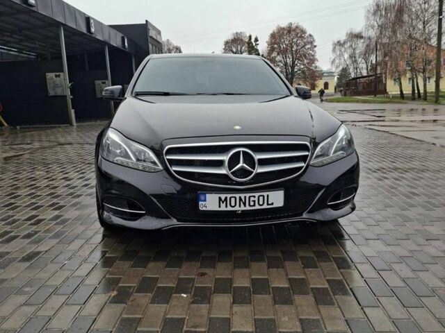 Чорний Мерседес 200, об'ємом двигуна 2.2 л та пробігом 247 тис. км за 16000 $, фото 1 на Automoto.ua