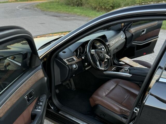 Черный Мерседес 200, объемом двигателя 2 л и пробегом 195 тыс. км за 13200 $, фото 2 на Automoto.ua