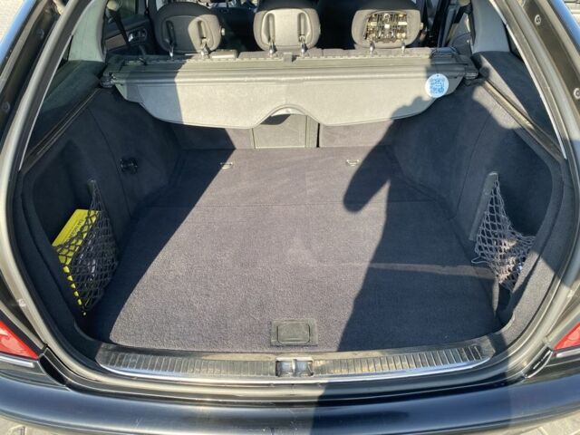 Чорний Мерседес 200, об'ємом двигуна 1.8 л та пробігом 334 тис. км за 5700 $, фото 7 на Automoto.ua