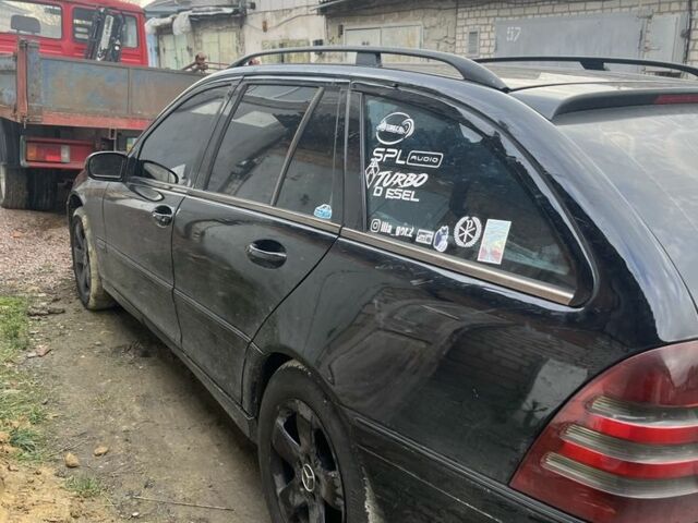 Черный Мерседес 200, объемом двигателя 2.1 л и пробегом 3 тыс. км за 2800 $, фото 5 на Automoto.ua