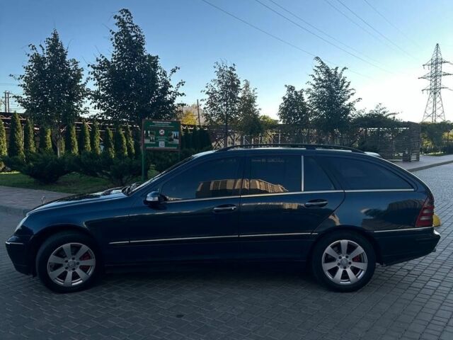 Черный Мерседес 200, объемом двигателя 2.7 л и пробегом 365 тыс. км за 4800 $, фото 2 на Automoto.ua