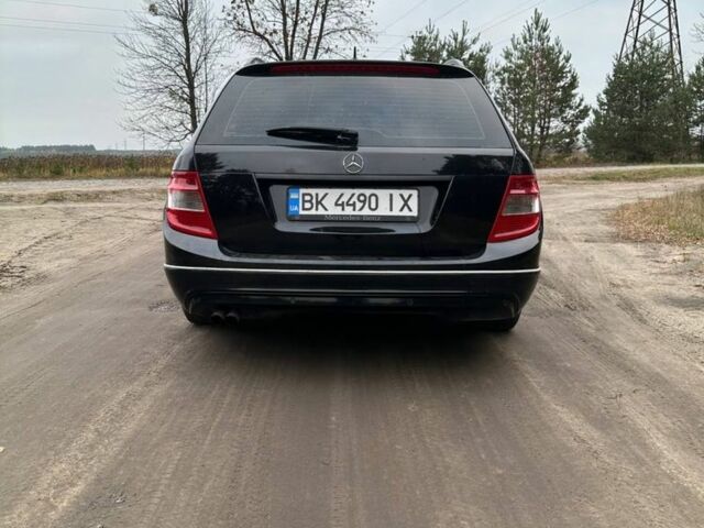 Чорний Мерседес 200, об'ємом двигуна 2.2 л та пробігом 310 тис. км за 8200 $, фото 4 на Automoto.ua