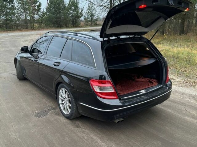 Чорний Мерседес 200, об'ємом двигуна 2.2 л та пробігом 310 тис. км за 8200 $, фото 18 на Automoto.ua