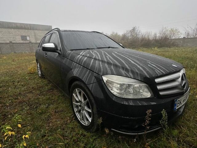 Чорний Мерседес 200, об'ємом двигуна 2.2 л та пробігом 310 тис. км за 8200 $, фото 22 на Automoto.ua