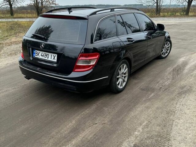 Чорний Мерседес 200, об'ємом двигуна 2.2 л та пробігом 310 тис. км за 8200 $, фото 7 на Automoto.ua