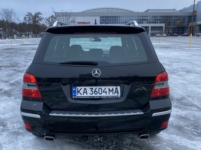 Черный Мерседес 200, объемом двигателя 2.1 л и пробегом 349 тыс. км за 14000 $, фото 3 на Automoto.ua