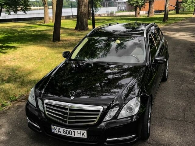 Черный Мерседес 200, объемом двигателя 2.1 л и пробегом 500 тыс. км за 10200 $, фото 2 на Automoto.ua