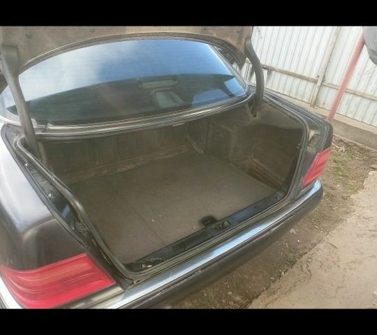 Мерседес 200 1998 в Черновцах на Automoto.ua Фиолетовый Мерседес 200, объемом двигателя 2 л и пробегом 301 тыс. км за 1850 $, фото 6 на Automoto.ua