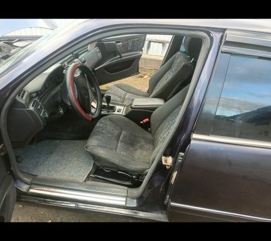 Мерседес 200 1998 в Черновцах на Automoto.ua Фиолетовый Мерседес 200, объемом двигателя 2 л и пробегом 301 тыс. км за 1850 $, фото 7 на Automoto.ua