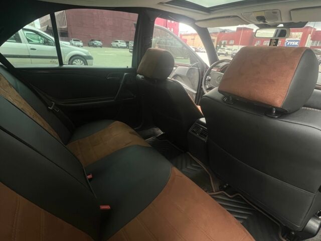 Красный Мерседес 200, объемом двигателя 2 л и пробегом 386 тыс. км за 3400 $, фото 17 на Automoto.ua