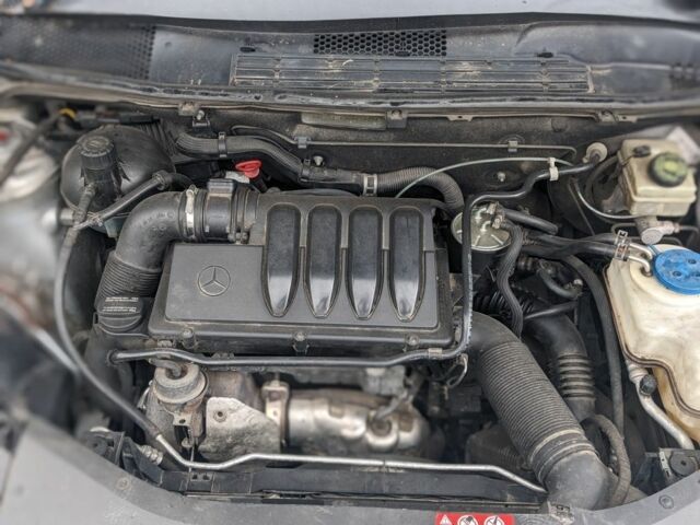 Серый Мерседес 200, объемом двигателя 2 л и пробегом 332 тыс. км за 6500 $, фото 9 на Automoto.ua