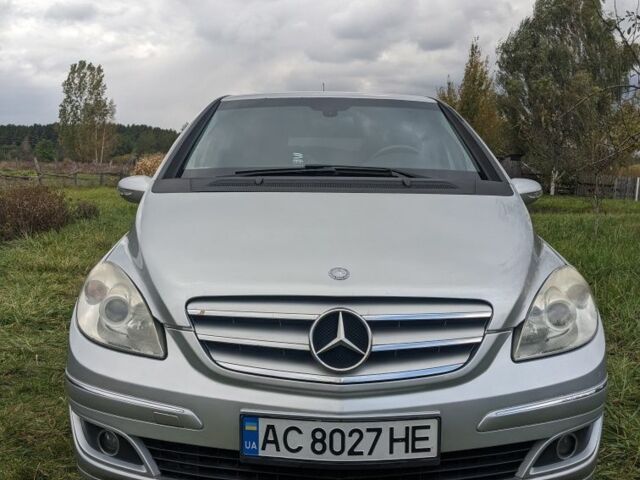 Серый Мерседес 200, объемом двигателя 2 л и пробегом 332 тыс. км за 6500 $, фото 10 на Automoto.ua