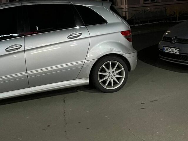 Серый Мерседес 200, объемом двигателя 2 л и пробегом 300 тыс. км за 6200 $, фото 9 на Automoto.ua