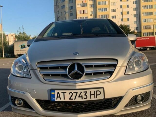 Сірий Мерседес 200, об'ємом двигуна 2 л та пробігом 280 тис. км за 7200 $, фото 6 на Automoto.ua