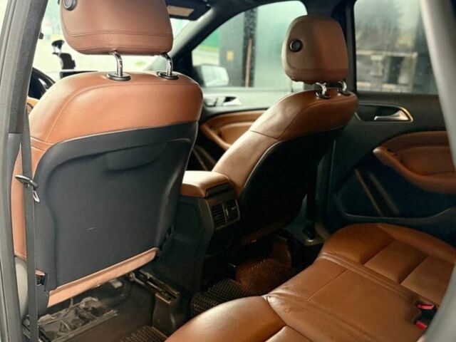 Мерседес 200 2012 в Володарке на Automoto.ua Серый Мерседес 200, объемом двигателя 1.8 л и пробегом 298 тыс. км за 14700 $, фото 9 на Automoto.ua