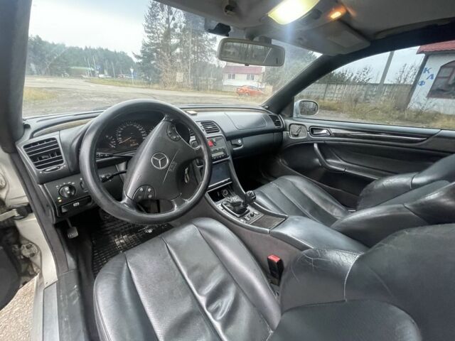 Серый Мерседес 200, объемом двигателя 2 л и пробегом 364 тыс. км за 2700 $, фото 6 на Automoto.ua