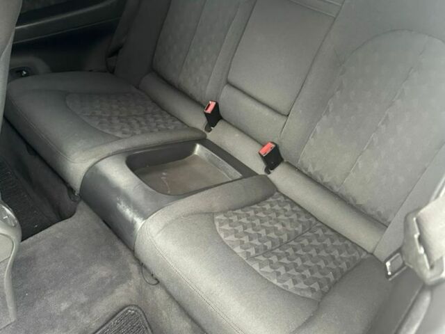 Сірий Мерседес 200, об'ємом двигуна 1.8 л та пробігом 282 тис. км за 6100 $, фото 6 на Automoto.ua