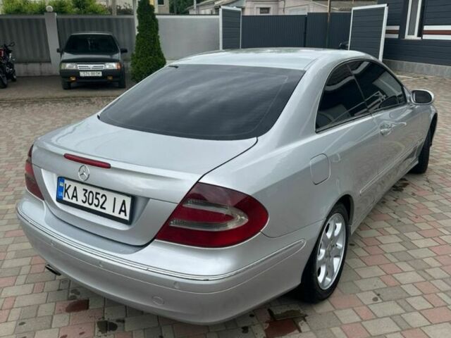 Сірий Мерседес 200, об'ємом двигуна 1.8 л та пробігом 282 тис. км за 6100 $, фото 2 на Automoto.ua