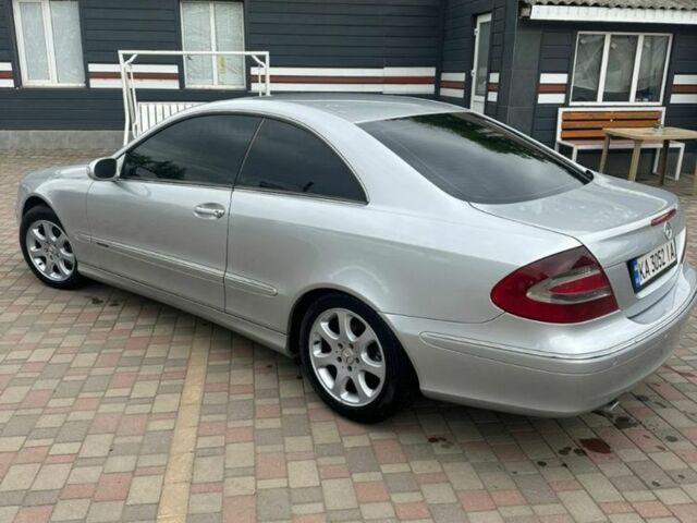 Сірий Мерседес 200, об'ємом двигуна 1.8 л та пробігом 282 тис. км за 6100 $, фото 1 на Automoto.ua