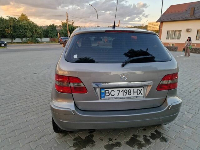 Мерседес 200 2007 в Снятине на Automoto.ua Серый Мерседес 200, объемом двигателя 2 л и пробегом 260 тыс. км за 6500 $, фото 6 на Automoto.ua