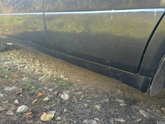 Серый Мерседес 200, объемом двигателя 2 л и пробегом 500 тыс. км за 1700 $, фото 15 на Automoto.ua