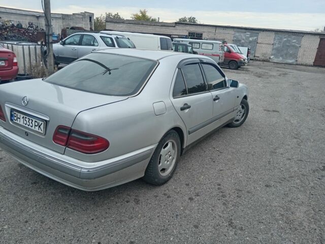 Мерседес 200 1997 в Васильковке на Automoto.ua Серый Мерседес 200, объемом двигателя 2 л и пробегом 244 тыс. км за 3000 $, фото 3 на Automoto.ua