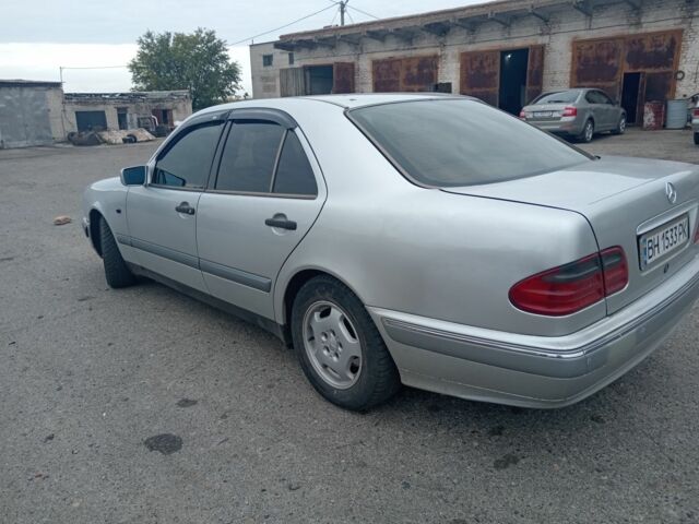 Мерседес 200 1997 в Васильковке на Automoto.ua Серый Мерседес 200, объемом двигателя 2 л и пробегом 244 тыс. км за 3000 $, фото 5 на Automoto.ua