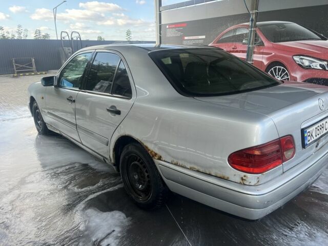 Мерседес 200 1999 у Здолбунове на Automoto.ua Сірий Мерседес 200, об'ємом двигуна 2.2 л та пробігом 480 тис. км за 2500 $, фото 5 на Automoto.ua