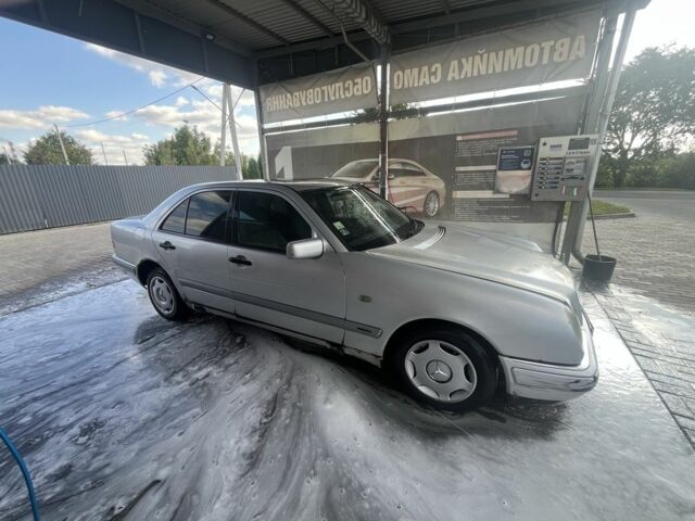 Мерседес 200 1999 у Здолбунове на Automoto.ua Сірий Мерседес 200, об'ємом двигуна 2.2 л та пробігом 480 тис. км за 2500 $, фото 1 на Automoto.ua