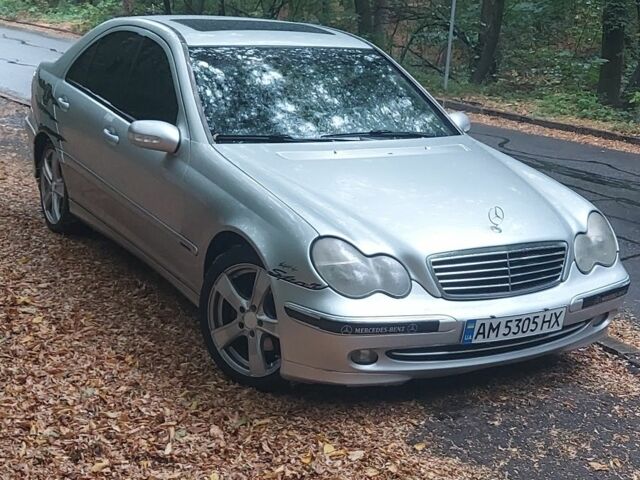 Сірий Мерседес 200, об'ємом двигуна 2 л та пробігом 335 тис. км за 4500 $, фото 3 на Automoto.ua